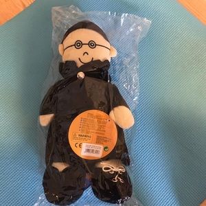 Mini land Biy Etni Asian Fastening Doll.